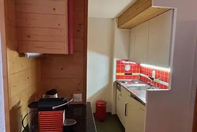Image de Extérieur : Appartement de 2. 5 pièces, situé au 3ème étage (avec ascenseur) d'un immeuble au centre