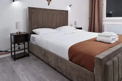Image de Kingston Duplex Sleeps 8, Balcony, Parking & Wi-Fi