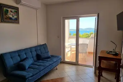Image de Appartement de deux chambres avec la terrasse et la vue sur le mer Drage, Biograd (A-24853-a)