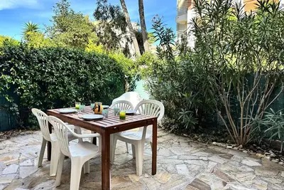 Image de appartement T2 + parking privé - 4 pers  port et mer