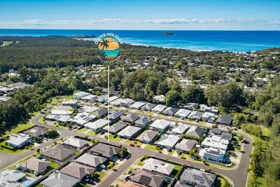 Image de Serenity Bay Retreat - Luxury Coastal Living