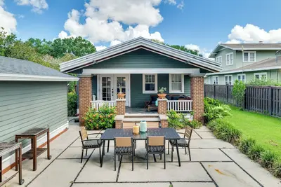Image de Renovated, Stylish Retreat w/ Patio in Lakeland!