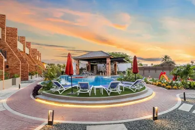 Image de Walk to Beach & Ritz | Porta Al Sole 6 by Bocobay