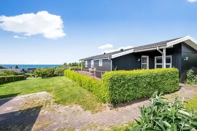 Image de \"Akira\" - 250m from the sea by Interhome