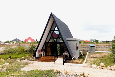 Image de \"Eco-Friendly A-Frame Cabin 10min / Nungwi Beach