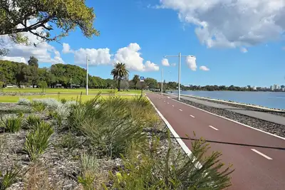 Image de McCallum Park Unit - Riverside Gem!