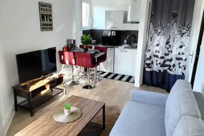 Image de Appartement calme * parking *proche Centre & Gare