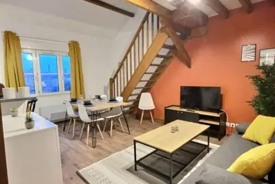 Image de Oyon Duplex: Vaste Duplex 6p, calme, gare,