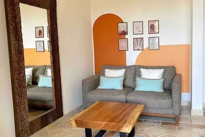 Image de Oceanfront Suite • Direct Arch View • Beach Access