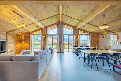 Image de Chalet Oakwood - Route des Chavannes - proche des pistes