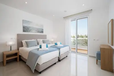Image de Ancora luxury top floor apartment Lote 3, 2 -2b (Nk-2-2b)