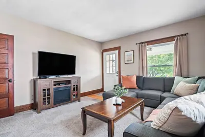 Image de Historic District|Fully Stocked Kitchen|Coffee Bar|Sleeps 6