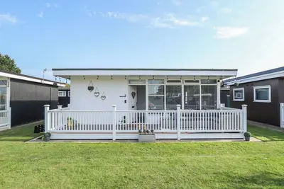 Image de 3 Cherry Blossom, pet friendly, with a garden in Chapel St Leonards