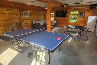 Image de Nick's Nook - Charming 3-bedroom cabin in Mayville - Close to Chq and Chq Lake