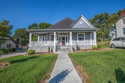 Image de Cozy Modern Stay • 117 Nevada