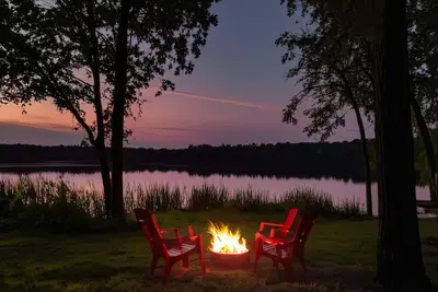 Image de Lake Palestine Homes ideal for Retreat & Events-accommodate 20+ gather 40+