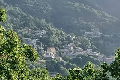 Image de Logement indépendant éco rénové en Ardèche méridionale dans petit hameau