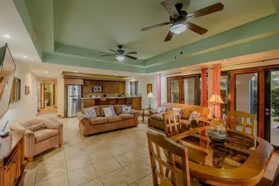 Image de Spacious 2br Beachfront Condo at Gran Pacifica