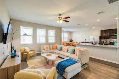 Image de Cozy 4b family home, video games, patio projector