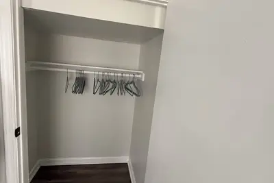 Image de Basement apartment w/private full bath & separate entrance in vibrant Baltimore