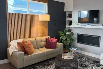 Image de Modern 3 Bedroom with Mountain View