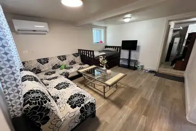 Image de Cozy home-Walkable Harbour Front, Attractions and Amenities -Deals for 3+ guests