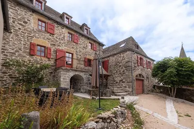 Image de Ensemble Maison et Grange