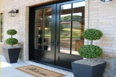 Image de New Construction \n\nWelcome to “House Of Shay” A Private Family Clubhouse!