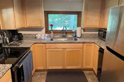 Image de Charming Cabin, Lake Access! Backyard Bubbling Brook. Pets Welcome!