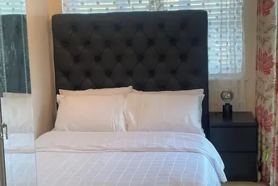 Image de Rudor Lodge-Bedroom & Lodge-just 25mins on train to London Victoria station