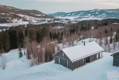 Image de Chalet spacieux avec sauna, centre de ski