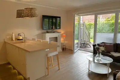 Image de Chic apartment with terrace near the center. 1 small dog is allowed.