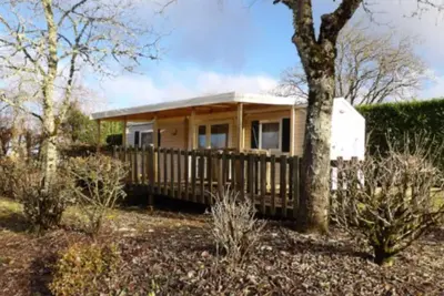 Image de Mobil-home adapté Pmr avec terrasse à Limeuil