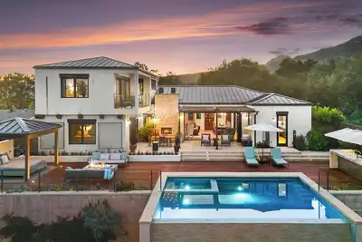 Image de Luxurious 3br/3ba Retreat w/ Pool, Fire Pit & Stunning Sunset Views
