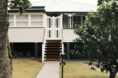 Image de Urban Getaway Colonial 6 beds 2 bath, aircon, pet, family