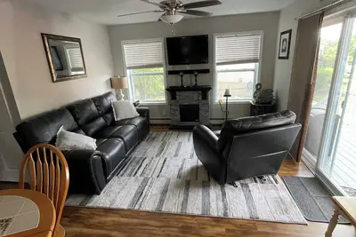 Image de Brand new 3-bedroom house minutes to ocean in Gloucester