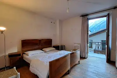 Image de Black Dolomyte Apartment