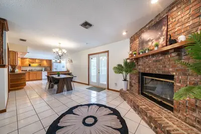 Image de Charming 4br/2ba Deltona Oasis with Pool & Garden Paradise