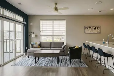 Image de Irie Living-Retreat Kg 2Bd+Gym+Pool, Brand New!