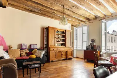 Image de Charmant appartement en plein Marais pour couple