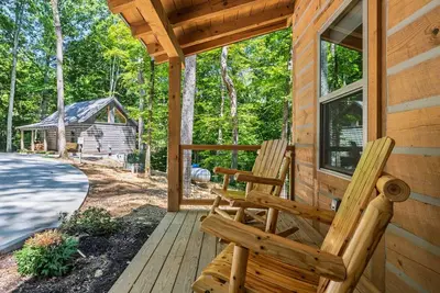 Image de Deer Crossing | Hot Tub + Douglas Lake Access
