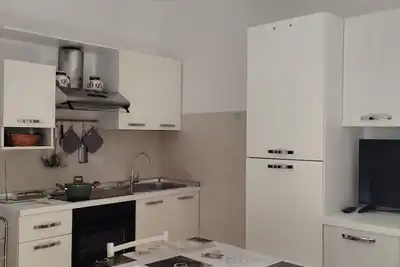 Image de Bright one-bedroom apartment with kitchen near beaches and canal port.