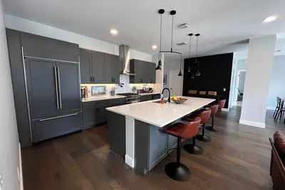 Image de Chic Penthouse Retreat in the Heart of Denver – Walk to Everything!