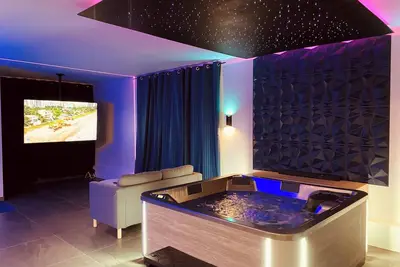 Loft privatif - Jacuzzi pro & sauna - All in One