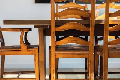 Image de Comfortable, tastefully designed home in the heart of town.