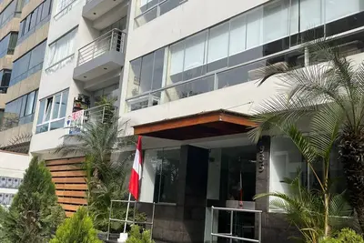 Image de Beautiful apartment in Miraflores, best area of Lima, safe and close to everything.