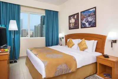 Image de Three Bedroom Apartments Near Majaz public park