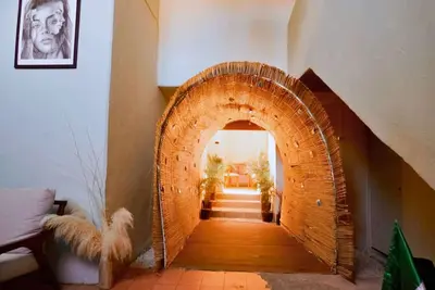 Image de Entire Historic House in Front of the Santuario