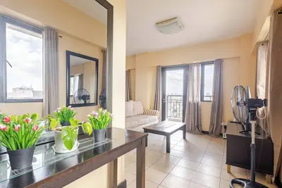 Image de Charmant havre de paix avec vue sur le ciel - Près de Bgc