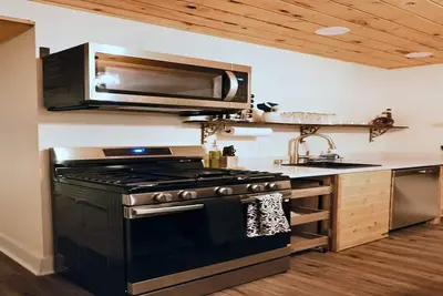 Image de The Aviator: Serene Ambience & Stylish Comfort